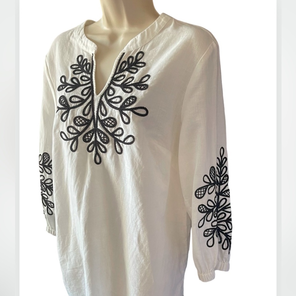 Talbots Embroidered Linen Cotton Tunic Top Size M White Black 3/4 Sleeve Popover - Picture 3 of 11